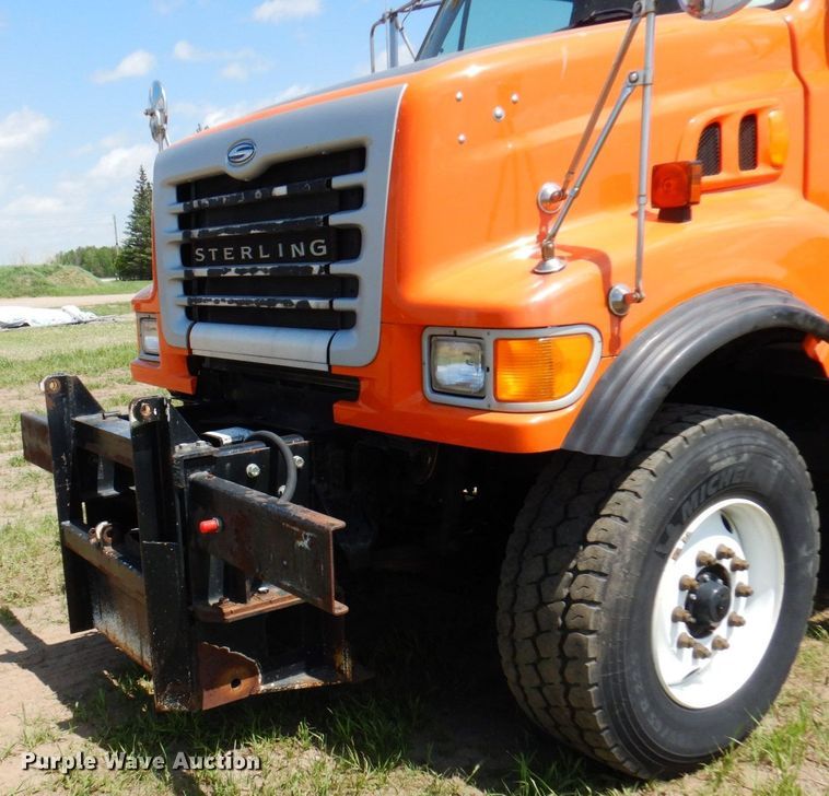image for item AF9698 2006 Sterling LT9500  crane truck