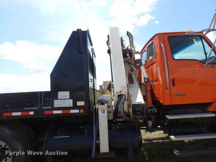image for item AF9698 2006 Sterling LT9500  crane truck