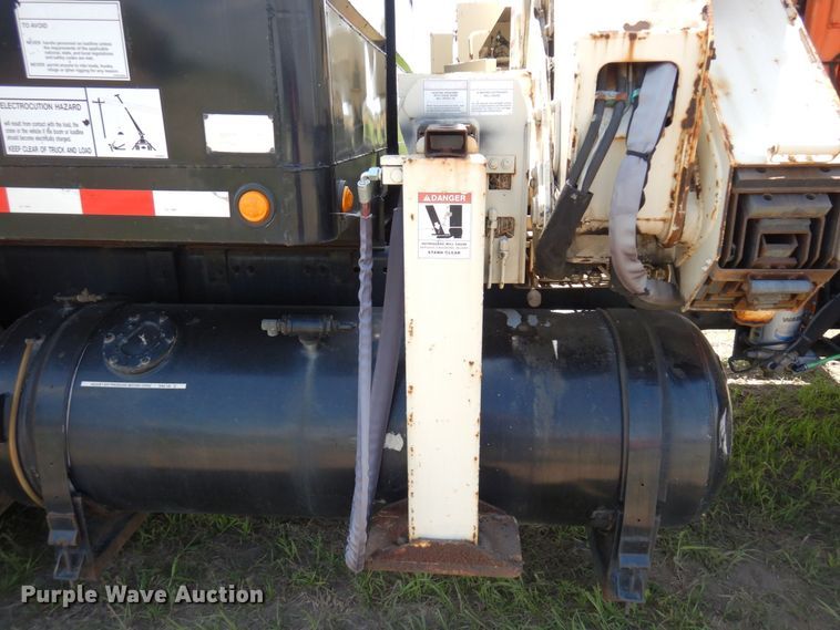 image for item AF9698 2006 Sterling LT9500  crane truck