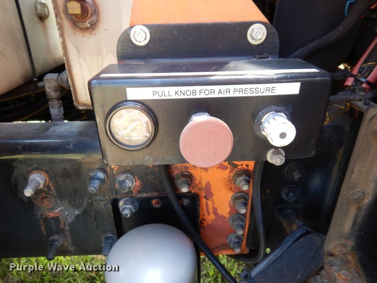 image for item AF9698 2006 Sterling LT9500  crane truck