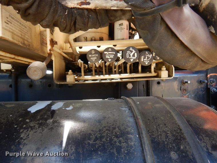 image for item AF9698 2006 Sterling LT9500  crane truck