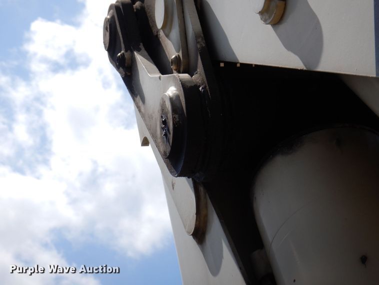 image for item AF9698 2006 Sterling LT9500  crane truck