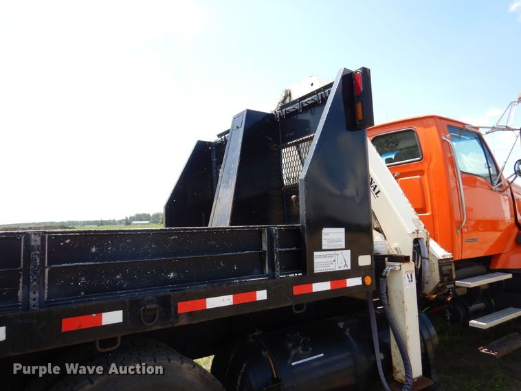 image for item AF9698 2006 Sterling LT9500  crane truck