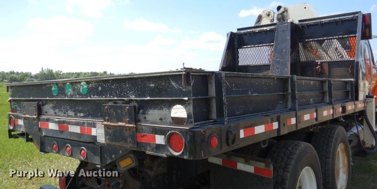 image for item AF9698 2006 Sterling LT9500  crane truck