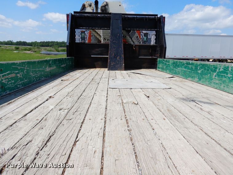 image for item AF9698 2006 Sterling LT9500  crane truck