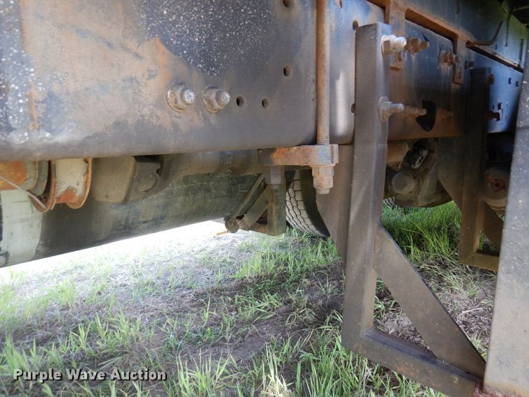 image for item AF9698 2006 Sterling LT9500  crane truck