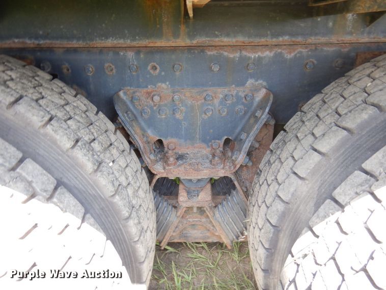 image for item AF9698 2006 Sterling LT9500  crane truck