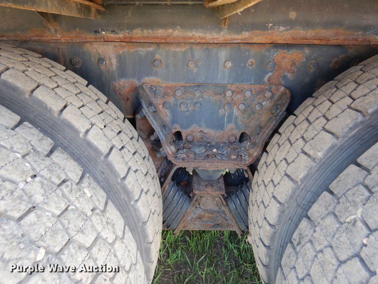 image for item AF9698 2006 Sterling LT9500  crane truck