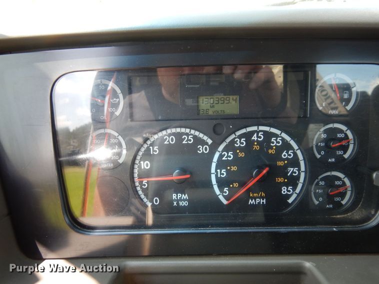 image for item AF9698 2006 Sterling LT9500  crane truck