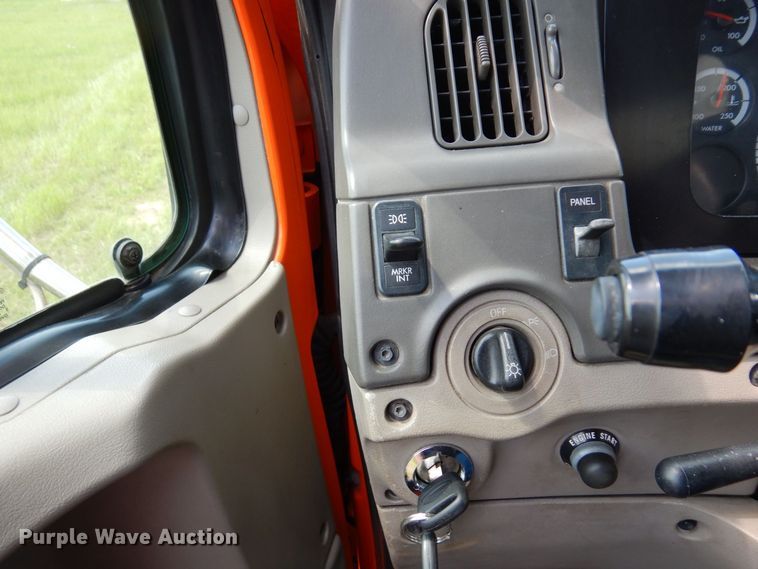 image for item AF9698 2006 Sterling LT9500  crane truck