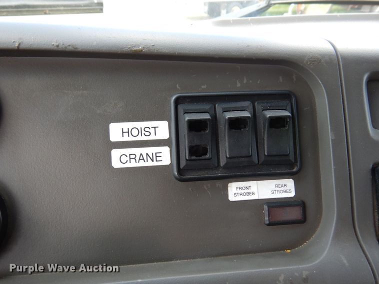 image for item AF9698 2006 Sterling LT9500  crane truck