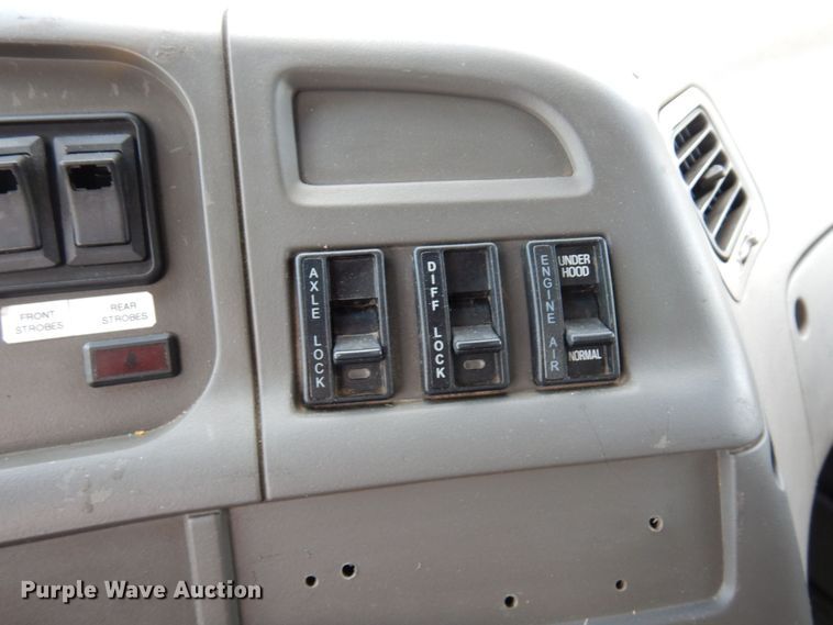 image for item AF9698 2006 Sterling LT9500  crane truck