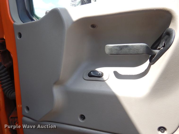 image for item AF9698 2006 Sterling LT9500  crane truck