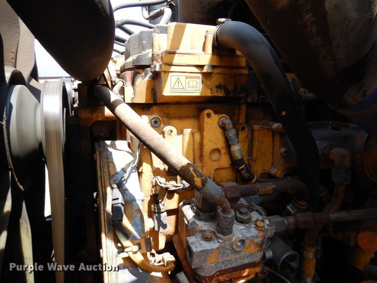 image for item AF9698 2006 Sterling LT9500  crane truck