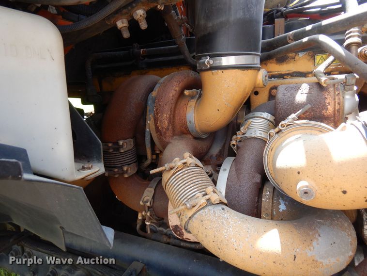 image for item AF9698 2006 Sterling LT9500  crane truck