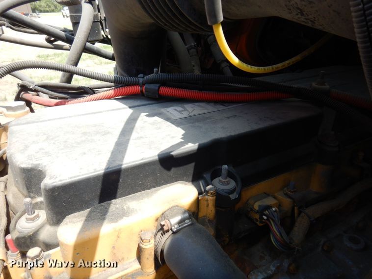 image for item AF9698 2006 Sterling LT9500  crane truck