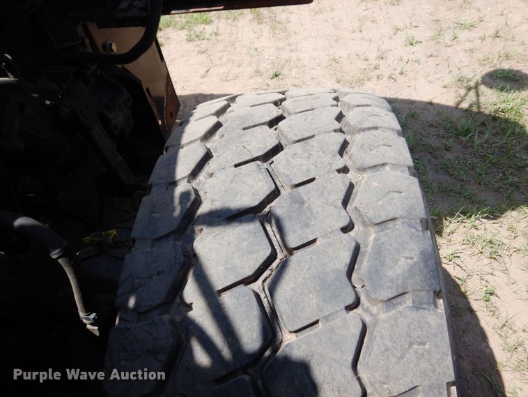 image for item AF9698 2006 Sterling LT9500  crane truck