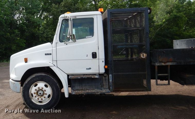 image for item AF9700 2003 Freightliner FL70  dump flatbed truck