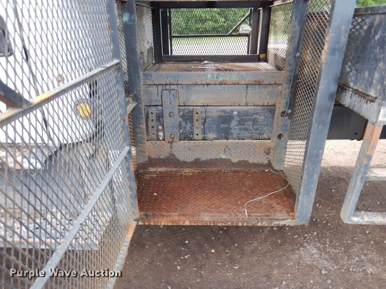 image for item AF9700 2003 Freightliner FL70  dump flatbed truck