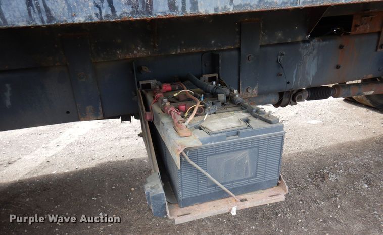 image for item AF9700 2003 Freightliner FL70  dump flatbed truck