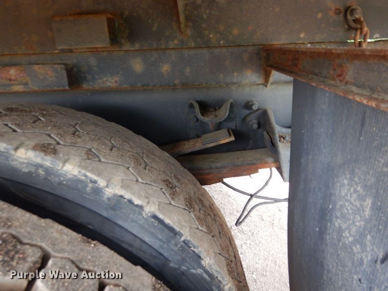 image for item AF9700 2003 Freightliner FL70  dump flatbed truck