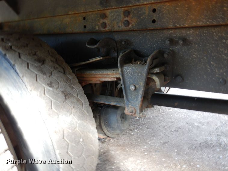 image for item AF9700 2003 Freightliner FL70  dump flatbed truck