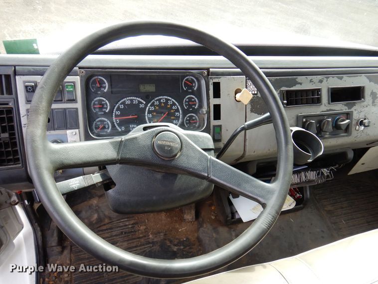 image for item AF9700 2003 Freightliner FL70  dump flatbed truck