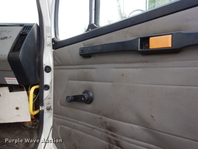 image for item AF9700 2003 Freightliner FL70  dump flatbed truck