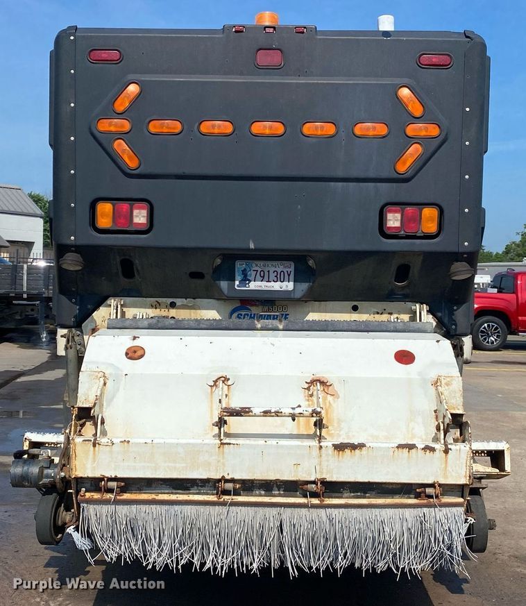 image for item DI7772 1998 Mack MS Series  street sweeper truck