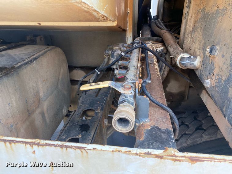 image for item DI7772 1998 Mack MS Series  street sweeper truck