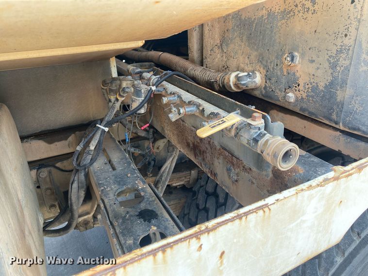 image for item DI7772 1998 Mack MS Series  street sweeper truck