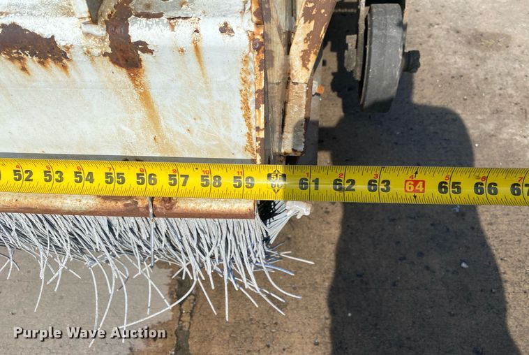 image for item DI7772 1998 Mack MS Series  street sweeper truck