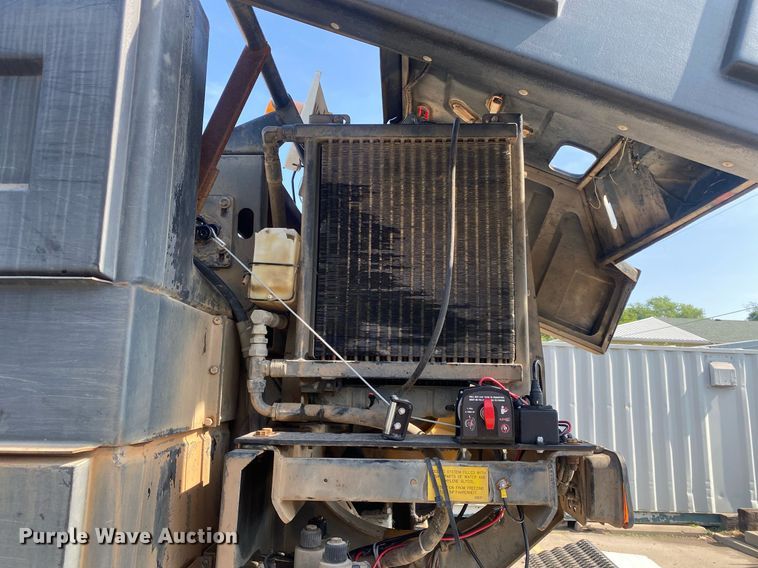 image for item DI7772 1998 Mack MS Series  street sweeper truck