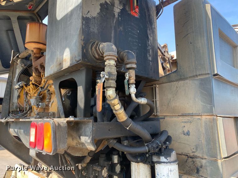 image for item DI7772 1998 Mack MS Series  street sweeper truck