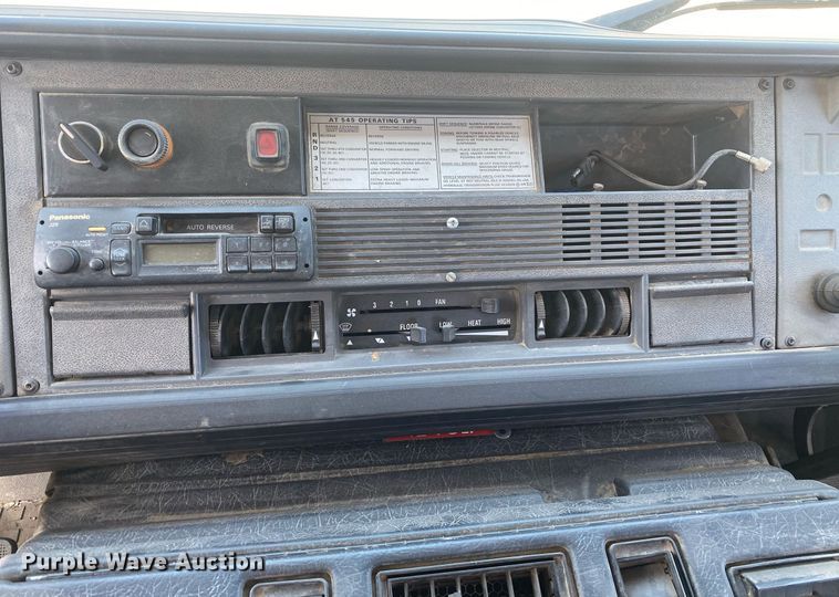 image for item DI7772 1998 Mack MS Series  street sweeper truck