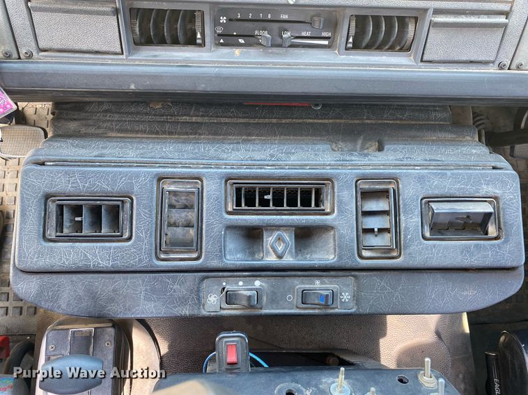 image for item DI7772 1998 Mack MS Series  street sweeper truck