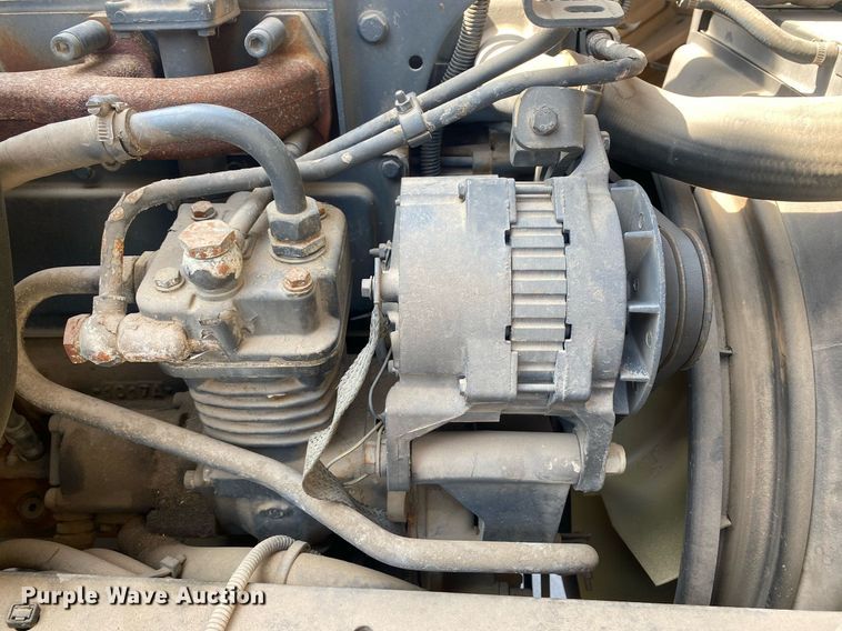 image for item DI7772 1998 Mack MS Series  street sweeper truck