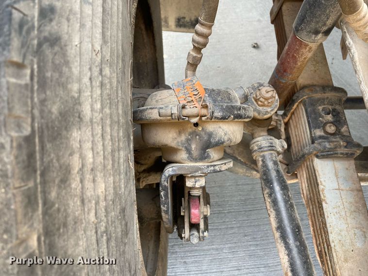 image for item DI7772 1998 Mack MS Series  street sweeper truck