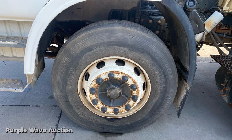 image for item DI7772 1998 Mack MS Series  street sweeper truck