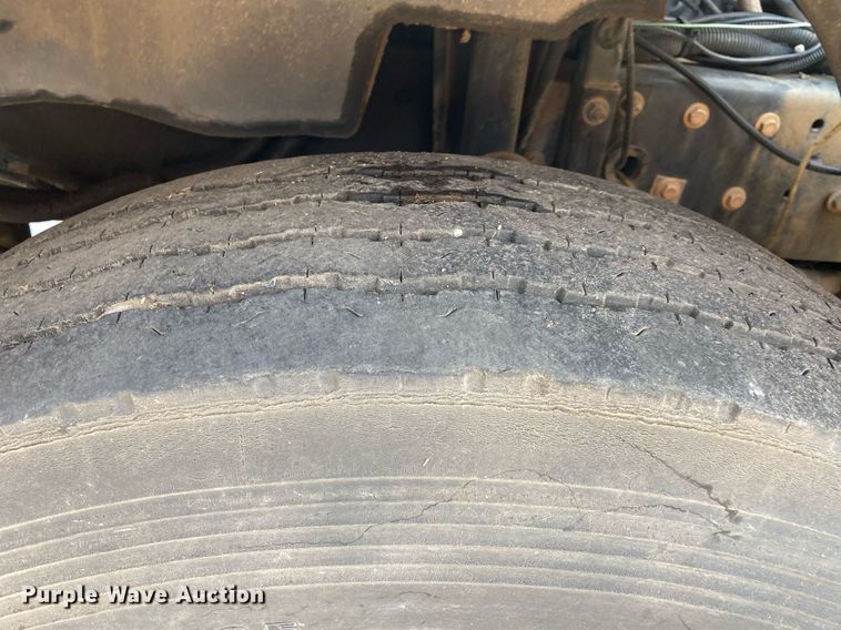 image for item DI7772 1998 Mack MS Series  street sweeper truck