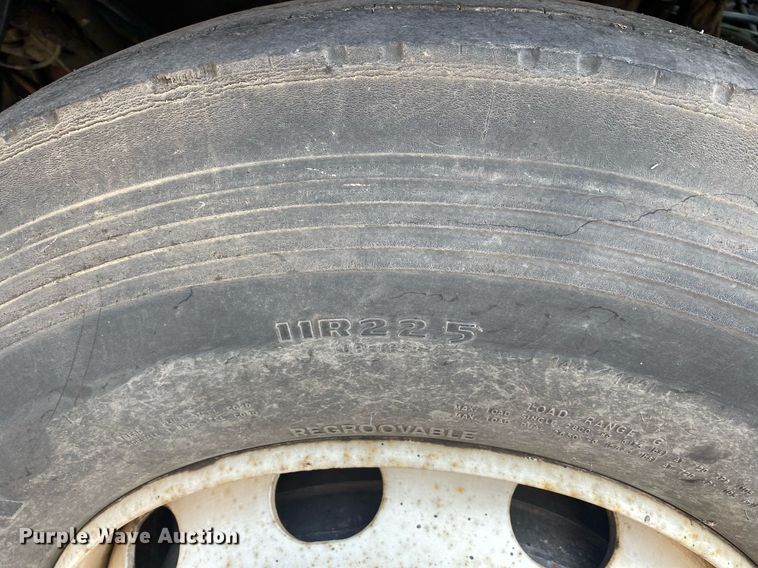 image for item DI7772 1998 Mack MS Series  street sweeper truck