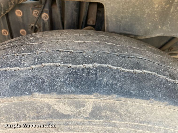 image for item DI7772 1998 Mack MS Series  street sweeper truck