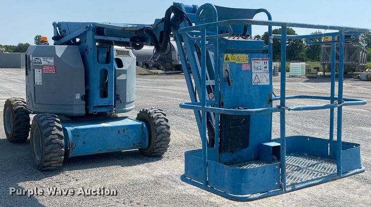 image for item DI7815 2010 Genie Z-34/22  boom lift