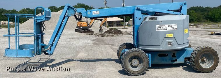 image for item DI7815 2010 Genie Z-34/22  boom lift