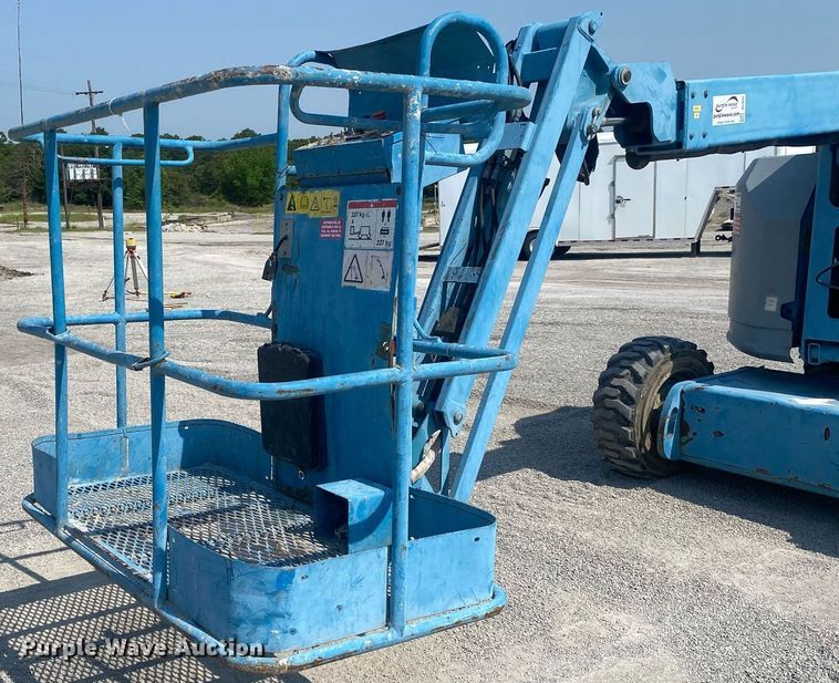 image for item DI7815 2010 Genie Z-34/22  boom lift