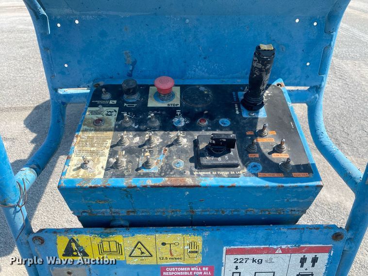 image for item DI7815 2010 Genie Z-34/22  boom lift