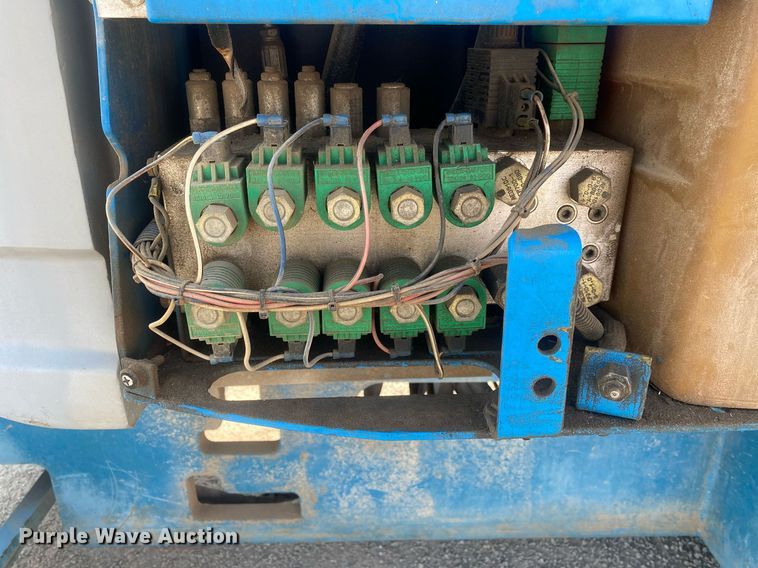 image for item DI7815 2010 Genie Z-34/22  boom lift