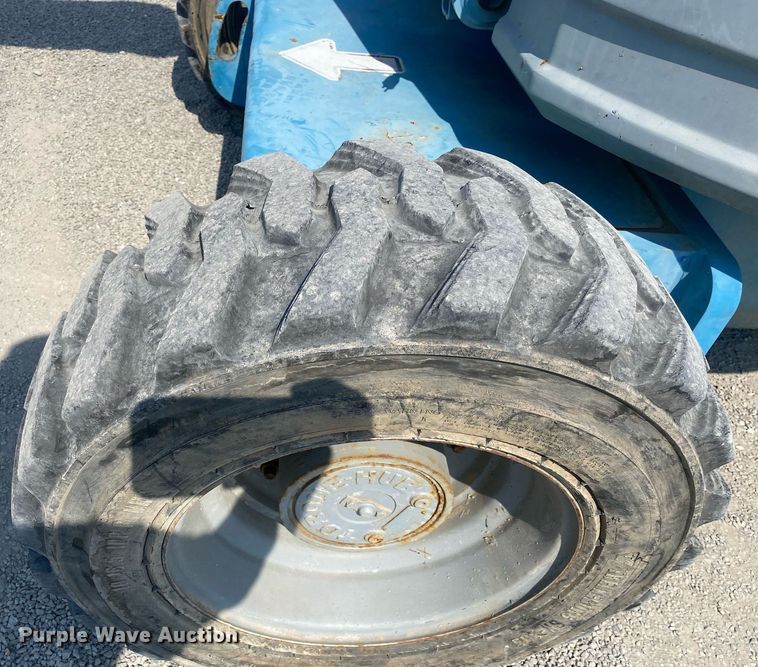 image for item DI7815 2010 Genie Z-34/22  boom lift