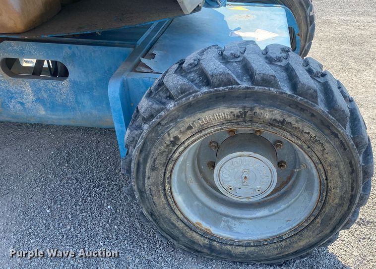 image for item DI7815 2010 Genie Z-34/22  boom lift