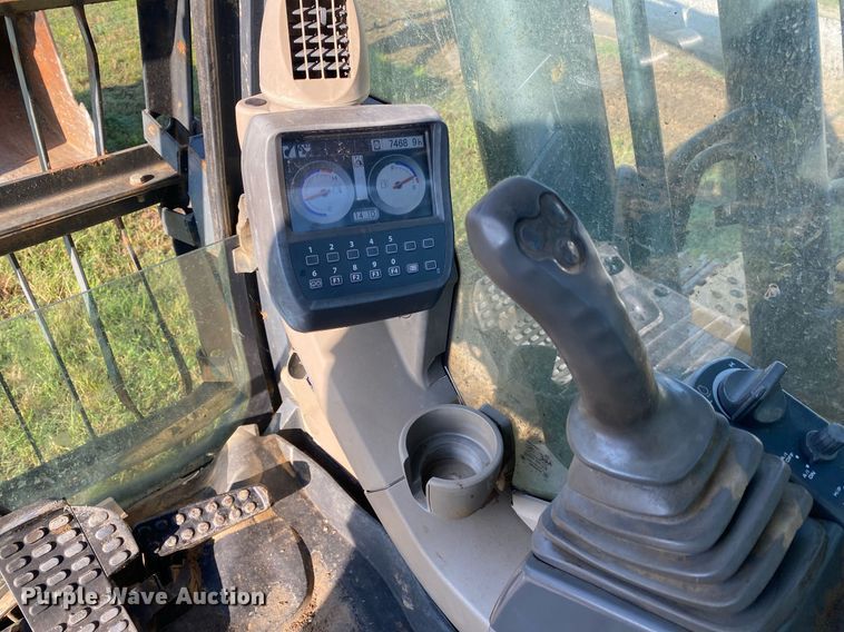 image for item DI7821 2009 John Deere 200D LC  excavator